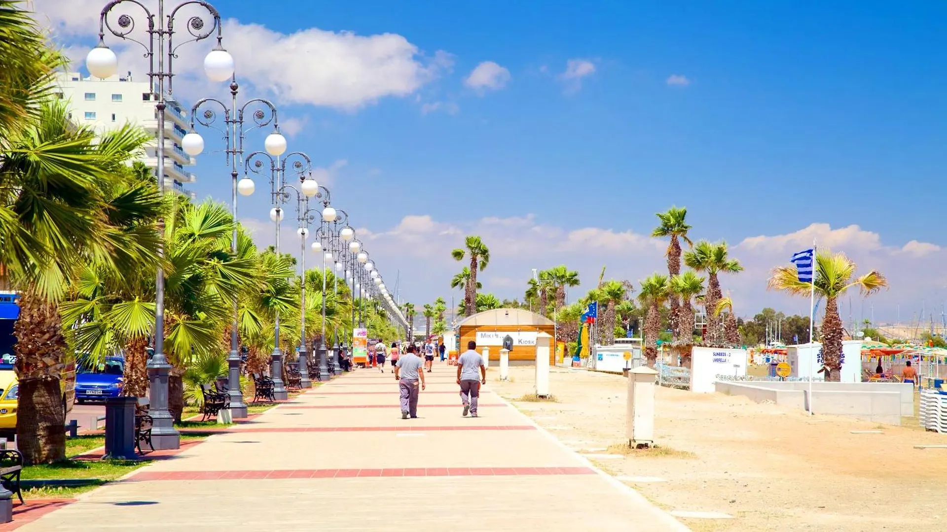 Modern Larnaca Beach Apartment 0*,